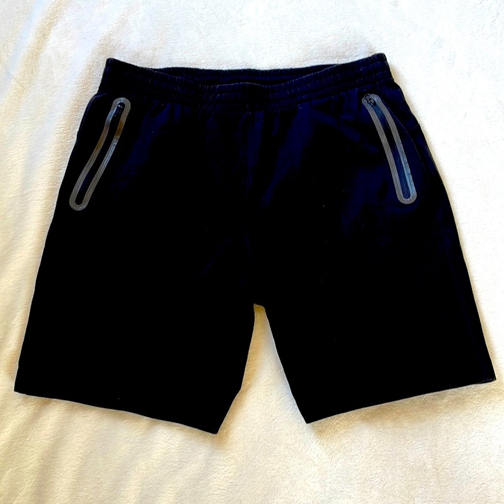 Men’s Black Dynamic Fleece Shorts Size L New